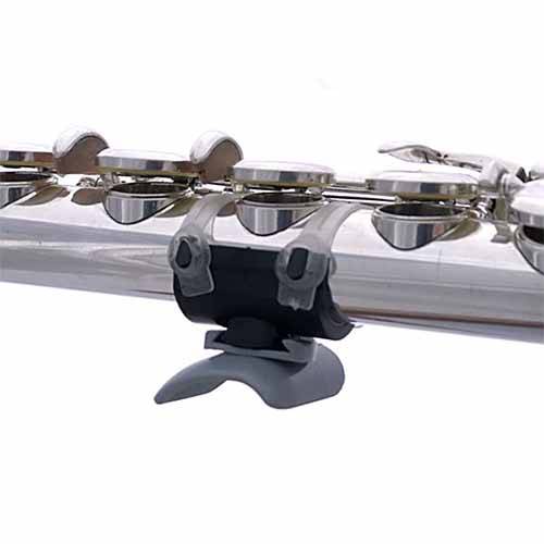 Ton Kooiman Prima Flute Thumb Rest on flute